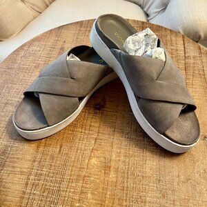 Vionic Splendid Lou Women's Slide Sandals in Dove Grey Nubuck Leather